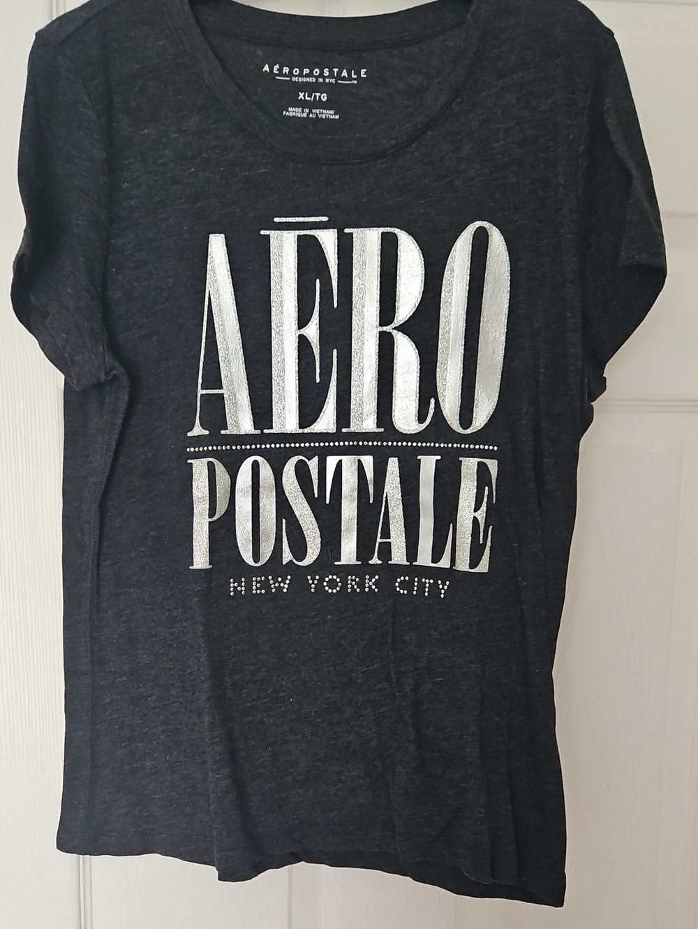Aeropostale Black Heather Crewneck Tee with Silver Print